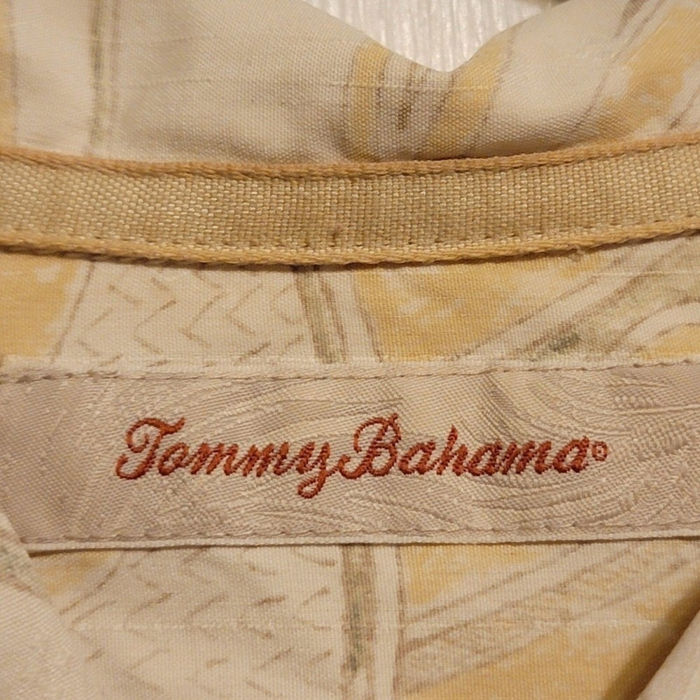 Tommy Bahama Mens Large 100% Silk Short Sleeve Button Down Shirt Abstract Tan - Picture 4 of 6